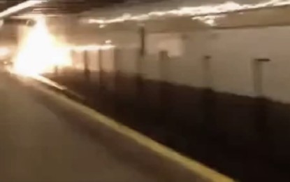 Un vándalo provoca una explosión eléctrica en el metro de Nueva York