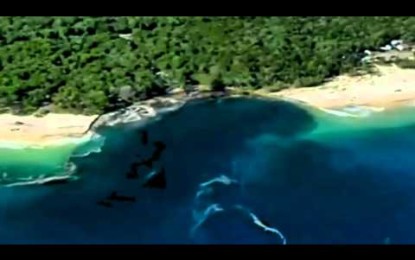 Un sumidero gigante se traga una playa en Australia