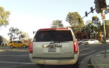 VIDEO: Un conductor inventa un ‘hackeo’ para evitar el tráfico en las carreteras de Los Ángeles