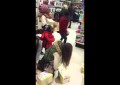 La violencia en el Black friday : (Videos)