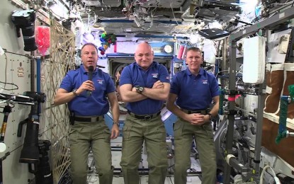 Astronautas de la EEI envían saludos por Año Nuevo [VIDEO]