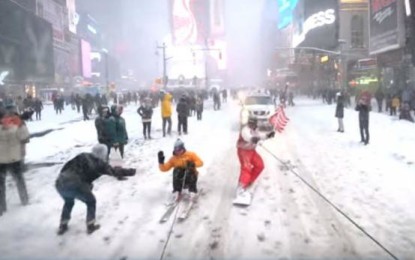Calles de Nueva York se han convertido en pistas de snowboard