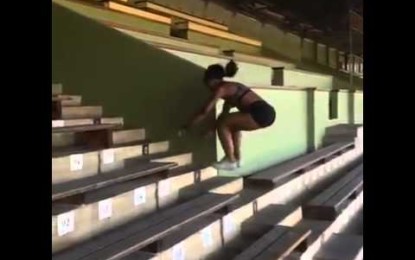 Salto de canguro: una atleta desafía las leyes de la gravedad