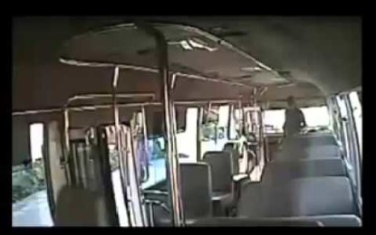 Pasajero se enfrentó a ladrón y le disparó en un bus