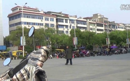 ¿Cómo reacciona la gente ante el ‘secuestro’ de un niño en plena calle?