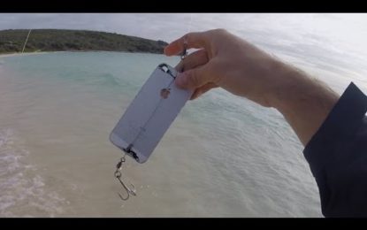 Así se pesca con un iPhone como carnada