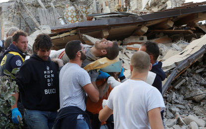 Video: Así fue el devastador sismo que casi borró varias localidades de Italia