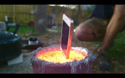 Esto es lo que pasa al sumergir un iPhone en aluminio fundido