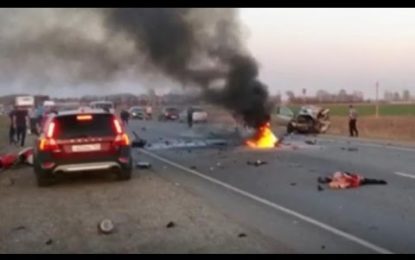 FUERTES IMÁGENES: Un sacerdote y su hermano causan un trágico accidente de motos en una autopista