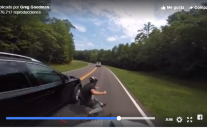 Un conductor furioso atropella a un ciclista