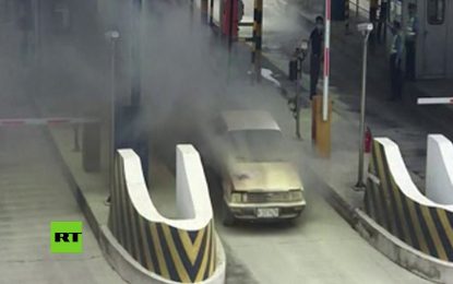 El coche fantástico: se incendia solo y se aparta solo del peaje