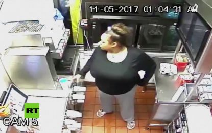 Mc Robo’: Una mujer se cuela en un McDonald’s por una ventana y se lleva una caja llena de comida