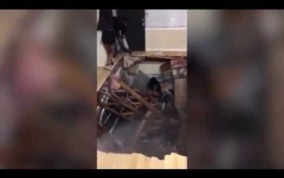 Una fiesta en un piso de estudiantes termina abruptamente al derrumbarse el suelo (VIDEO)