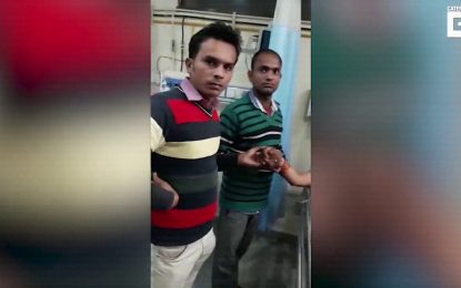 FUERTE VIDEO: Sobrevive con una barra de hierro que le entró por el pecho y le salió por el cuello