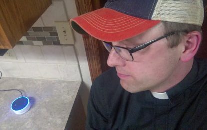 Sacerdote preguntó a “Alexa” quién fundó la Iglesia Católica y su respuesta se vuelve Viral