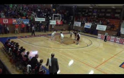De cine: alumno entra en la historia al ganar un partido de baloncesto con un tiro épico (VIDEO)