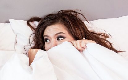 Una británica se despierta y halla dentro de su cama a una peligrosa ‘vecina’ (FOTO)
