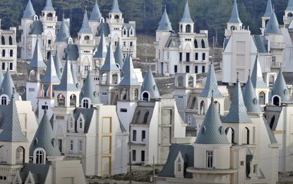 VIDEO: Un dron capta más de 580 castillos al estilo Disney abandonados en las montañas de Turquía