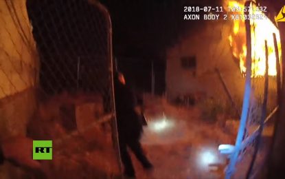 VIDEO: Policías de Los Ángeles rescatan a un hombre inconsciente de una casa en llamas