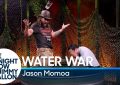 El Famoso Actor Jason Momoa Aquaman Jugando Water War con Jimmy Fallon Very Funny